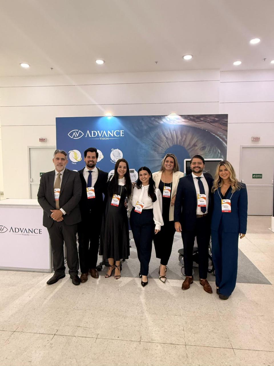 Equipe e estrutura Advance Vision 8